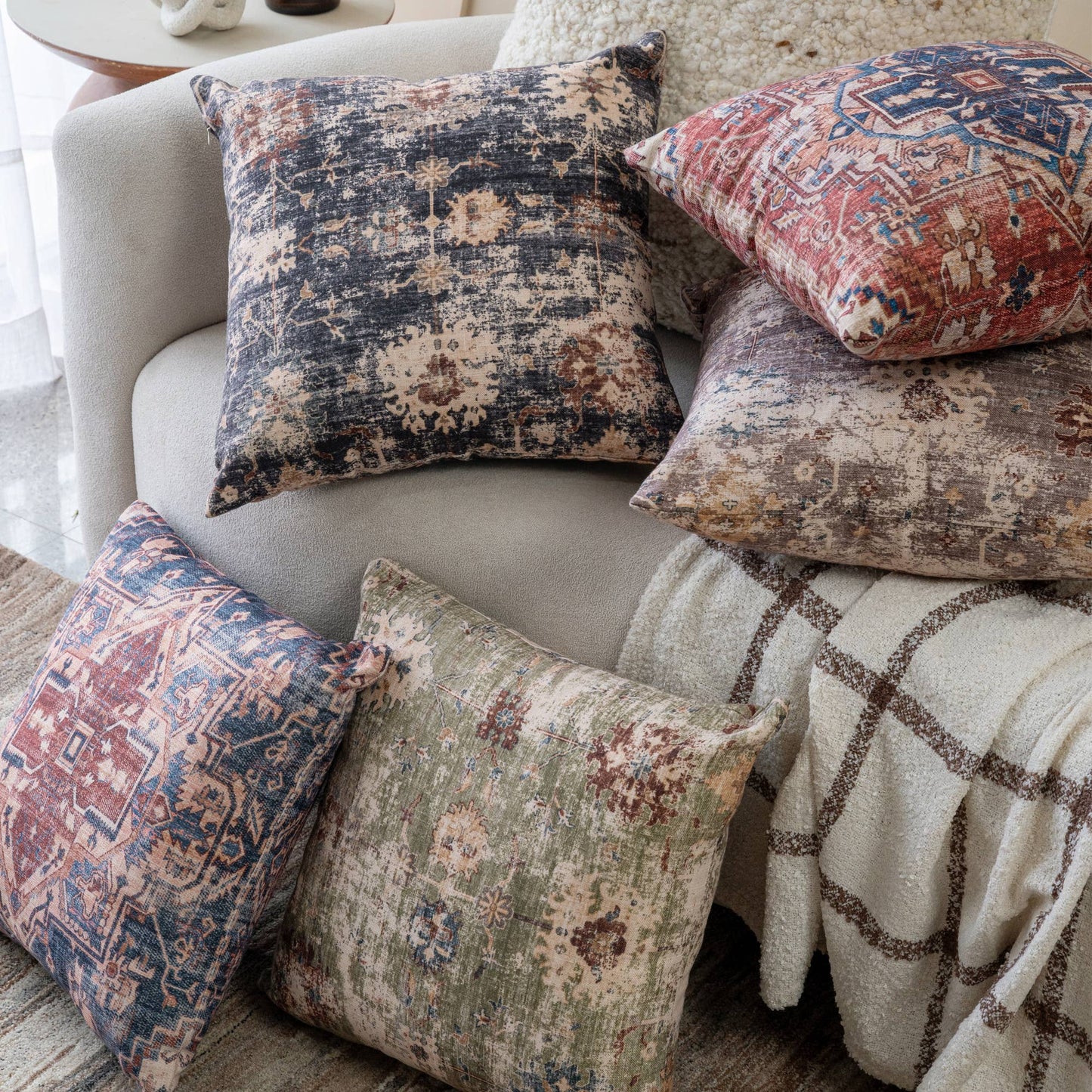 Bohemian Floral Throw Pillow 18"