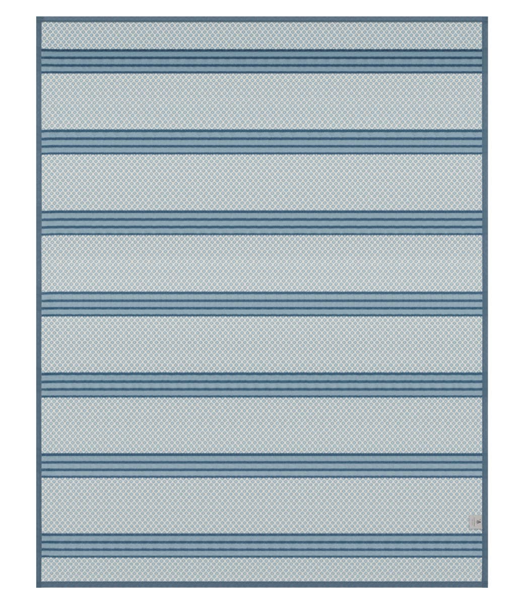 Chappy Wrap Captain's Classic Fog Blanket