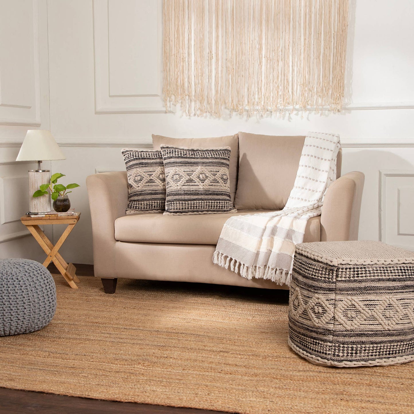 RedEarth Classic Beige Throw Blanket (50x60)