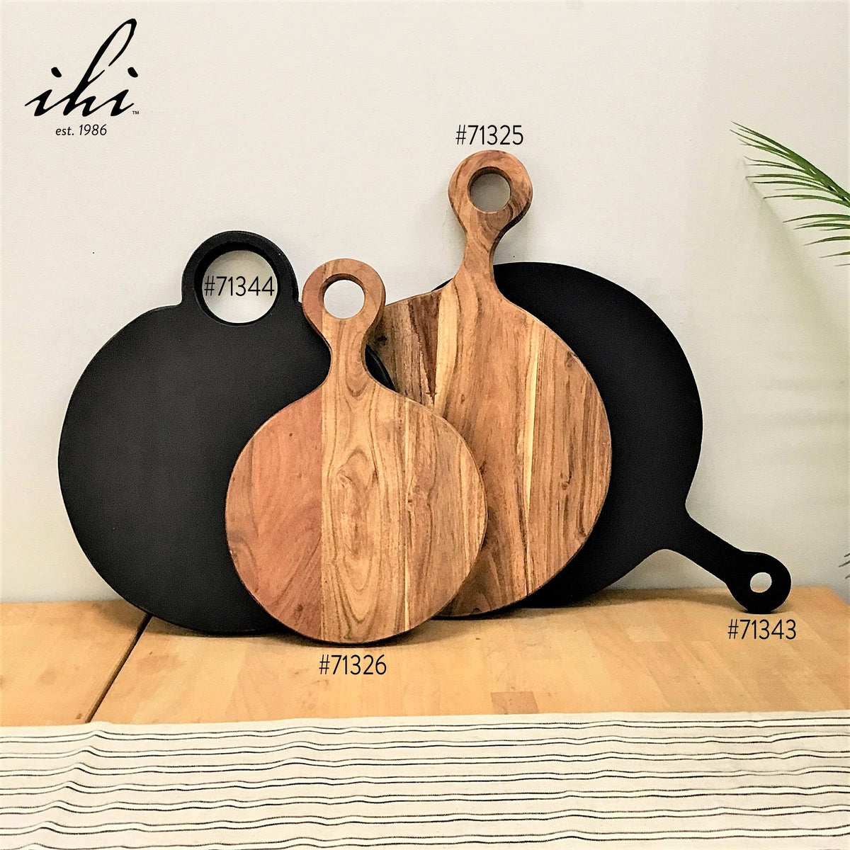 Acacia Wood Cutting/Cheese Board with Handle