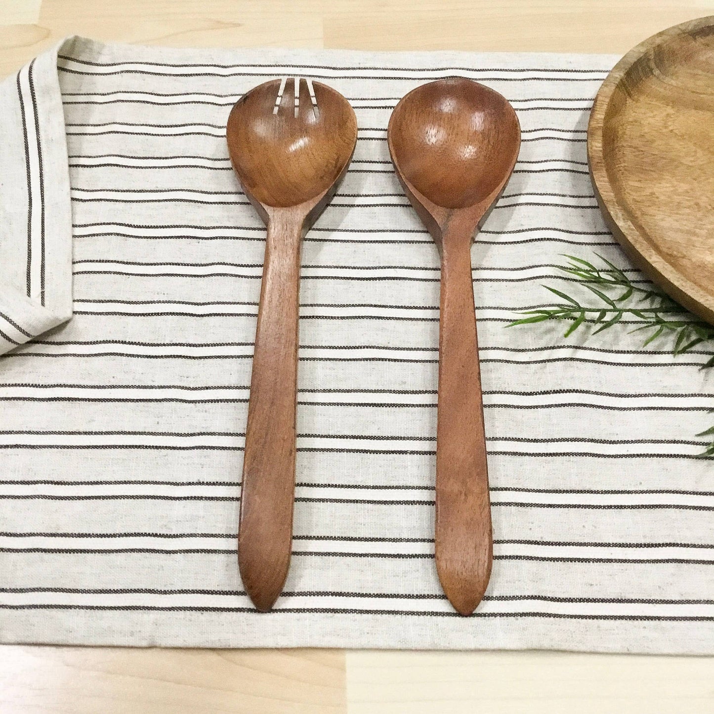 Curved Handle Salad Servers, Set of 2