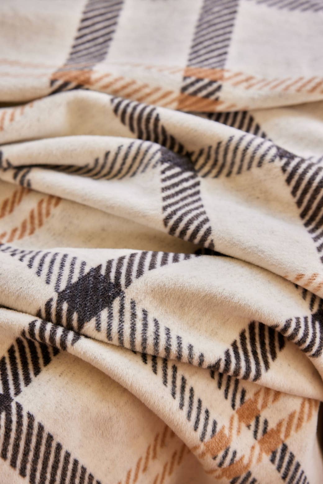 ChappyWrap Griffin Plaid Blanket