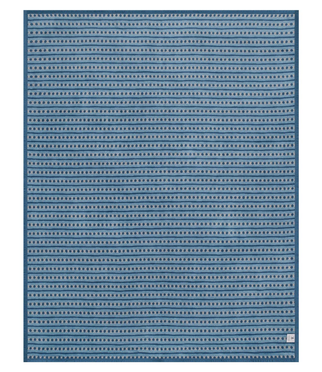ChappyWrap Beach Pebble Cornflower Blanket