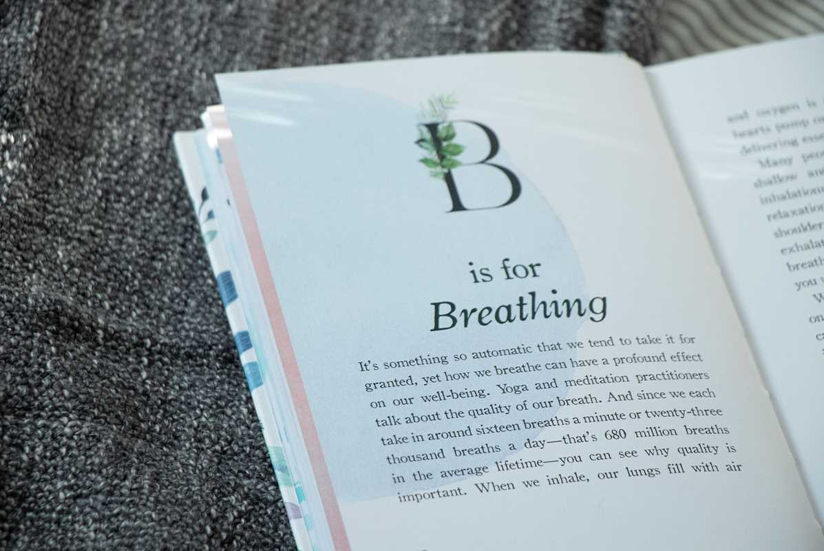 A to Z of Mindfulness by Anna  Barnes