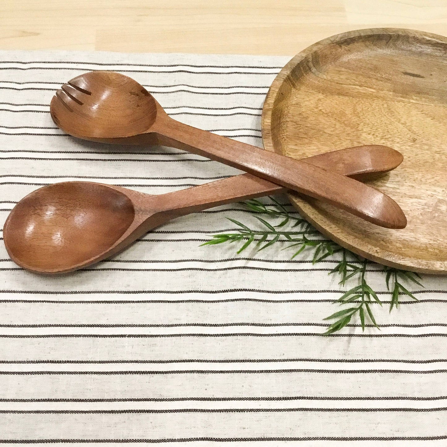 Curved Handle Salad Servers, Set of 2