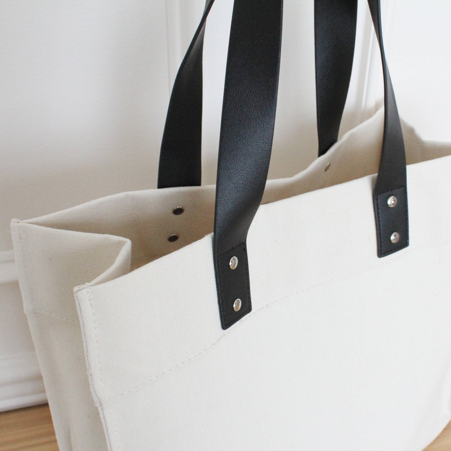 XOXO Market Tote