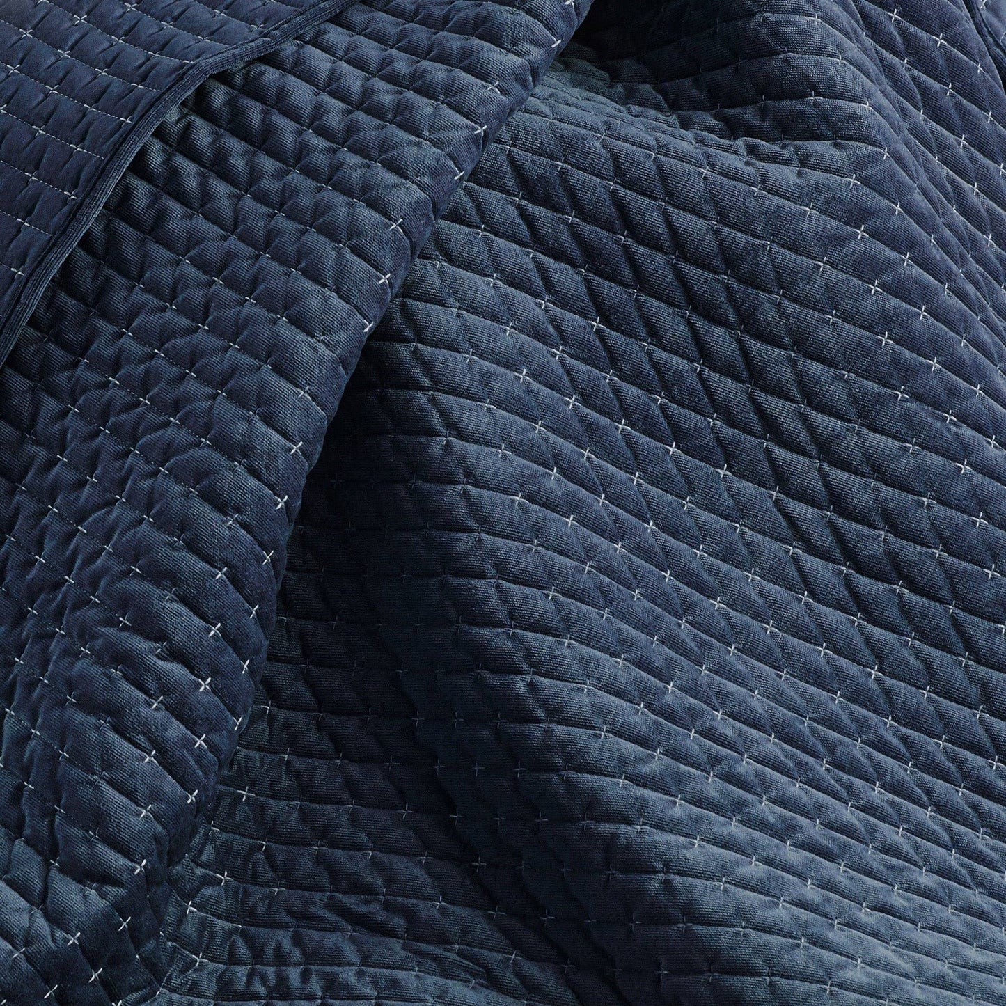 Velvet Stitch Quilted Throw