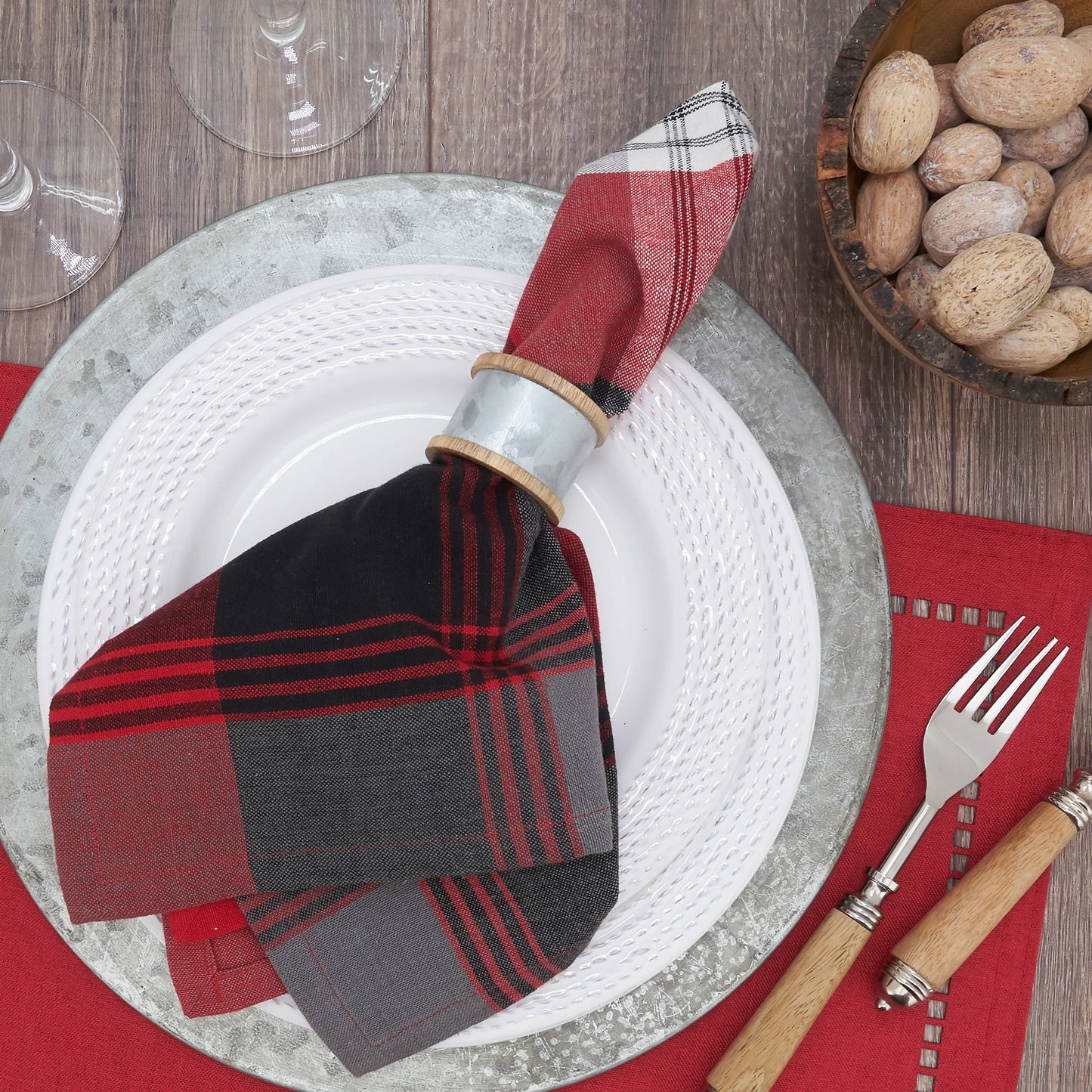 Plaid Napkin - Chic and Timeless